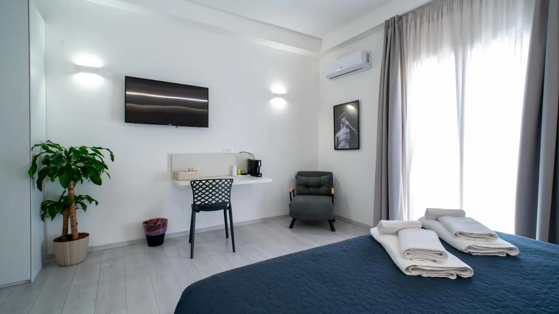 Affittacamere Mani - Camere Con Bagno Privato Gela Penzion